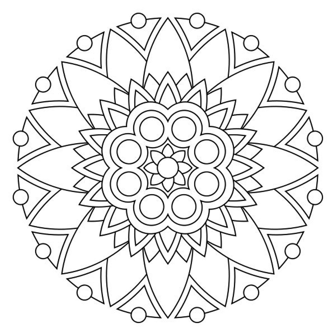 Coloriage de mandalas avec des motifs floraux Coloriage de mandalas avec des motifs floraux