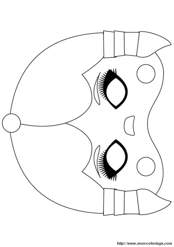 Coloriage d'un masque original avec motifs variés