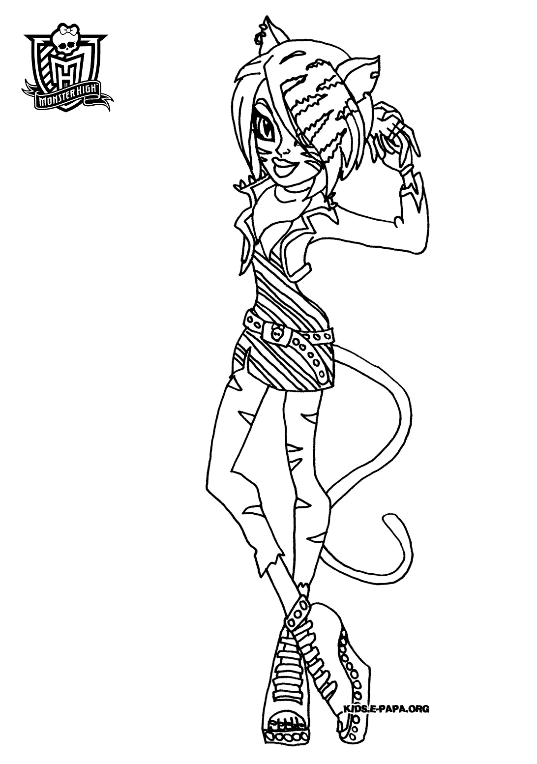Une jeune fille Monster High en pleine préparation pour une fête costumée