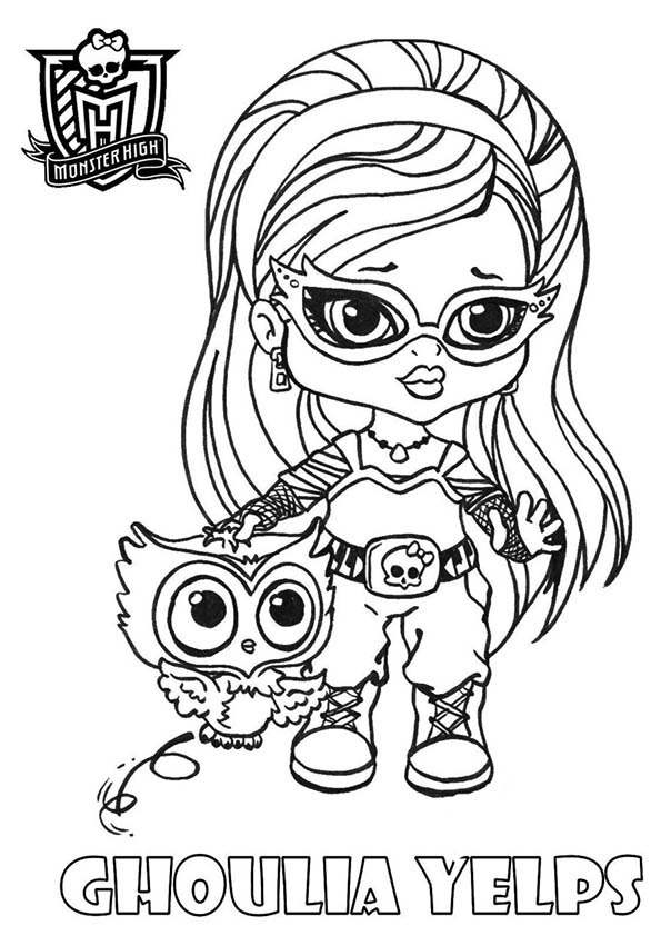 Une adolescente de Monster High en pleine expression artistique