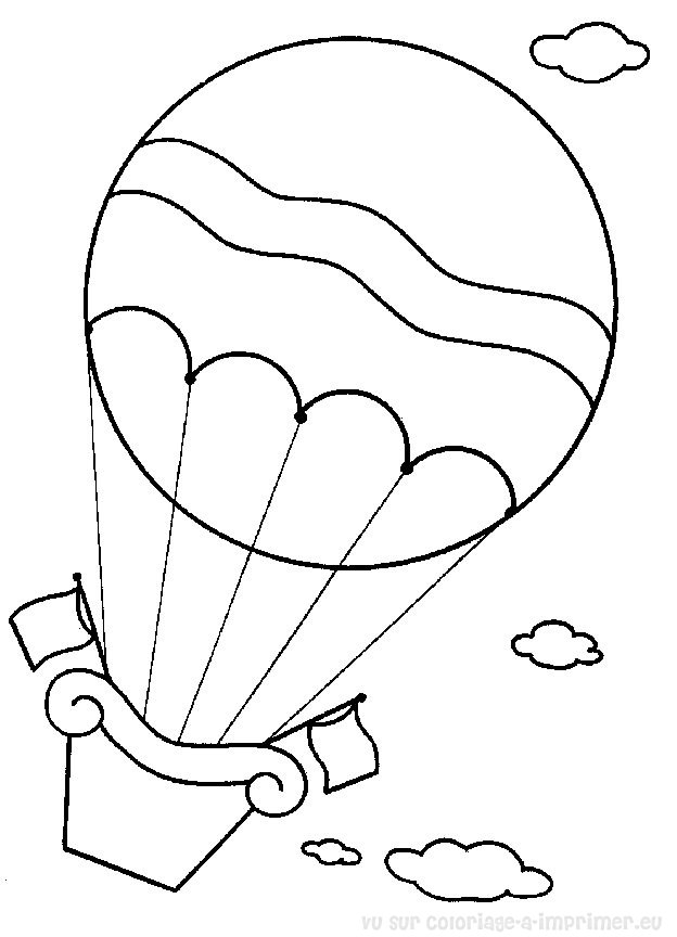 Coloriage d'une montgolfière flottant au-dessus d'un paysage champêtre
