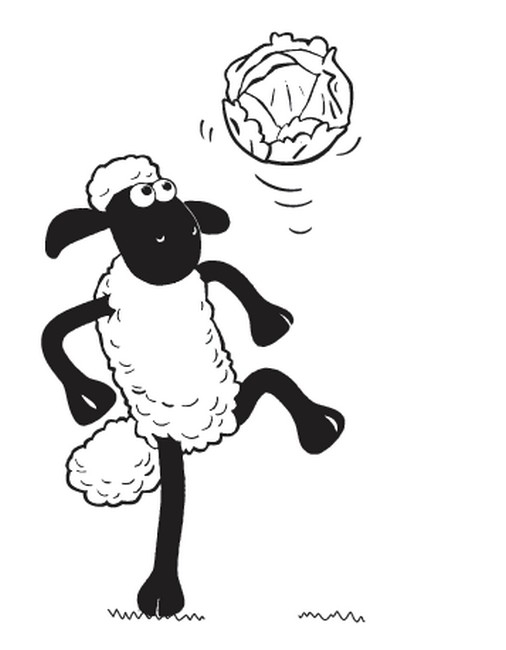Un mouton paisible dans un champ verdoyant