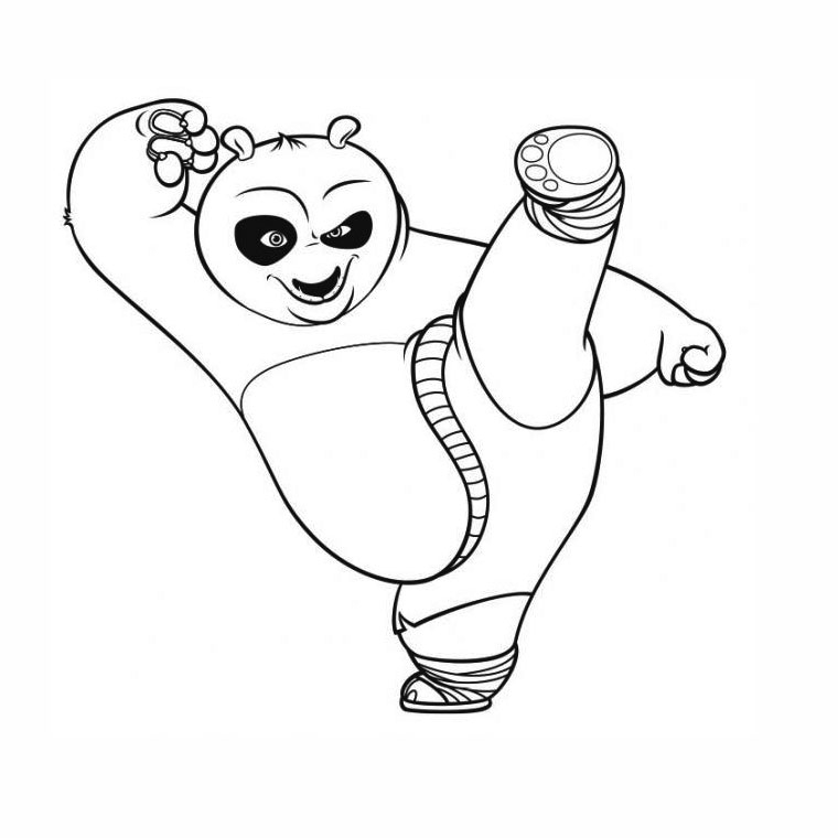 Panda mignon se reposant parmi les bambous