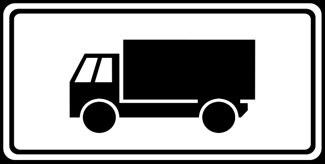 Coloriage d'un panneau routier avec des illustrations variées