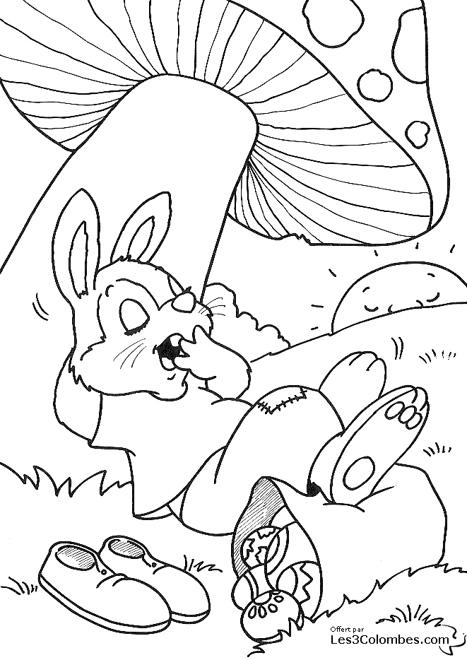 Lapin de Pâques avec œufs colorés dans un jardin printanier