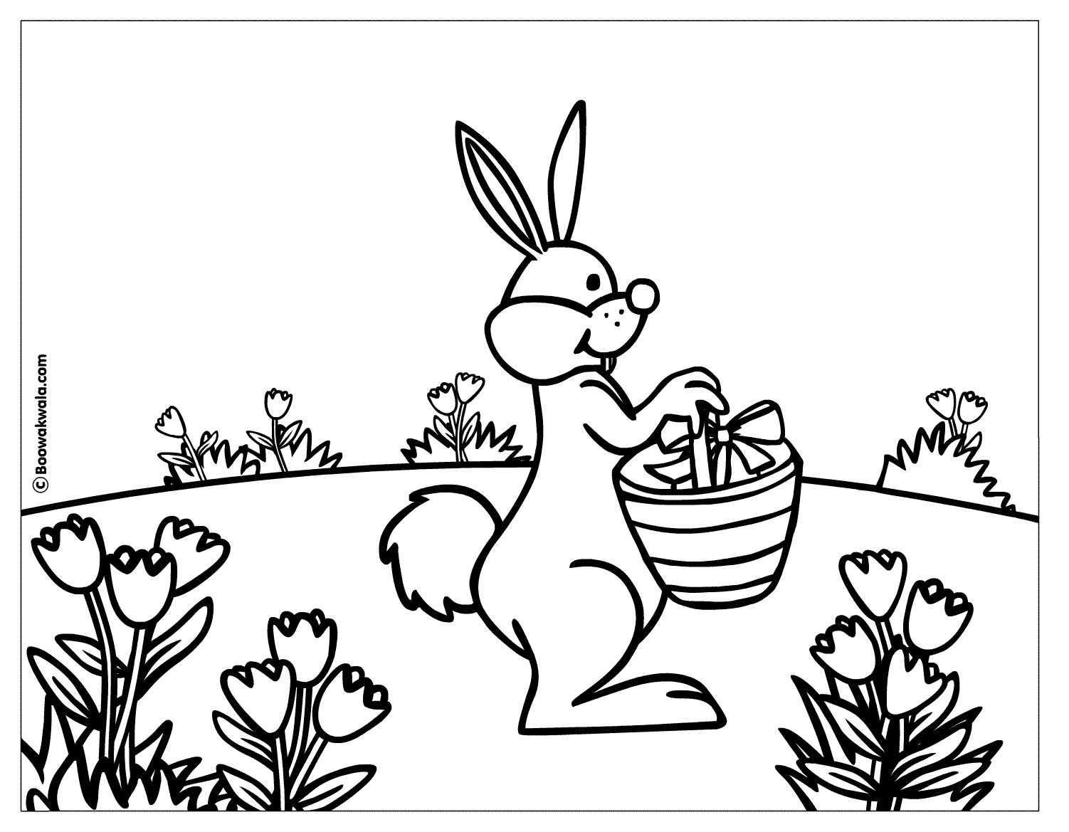 Un lapin de Pâques joyeux entouré d'œufs colorés dans un jardin