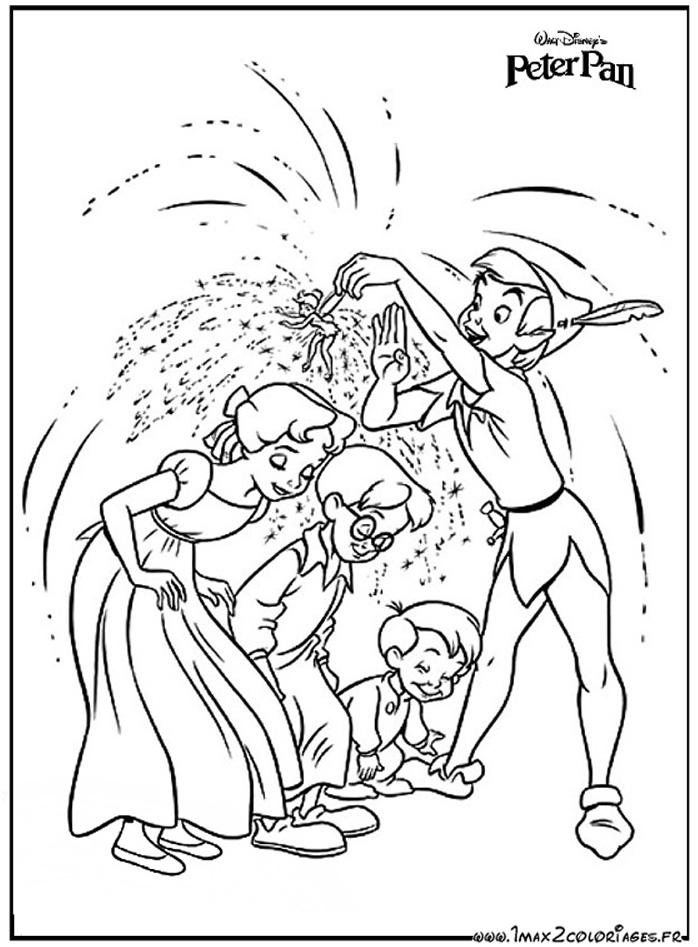Peter Pan et les enfants dans le ciel de Neverland