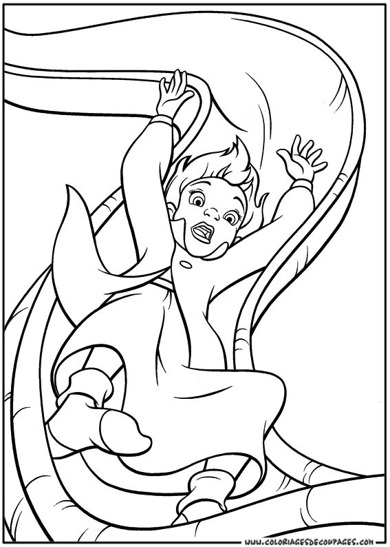 Peter Pan volant au-dessus de la ville de Londres