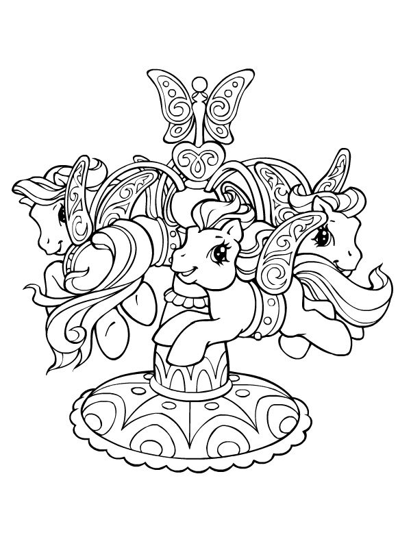 Petit poney galopant dans un champ fleuri