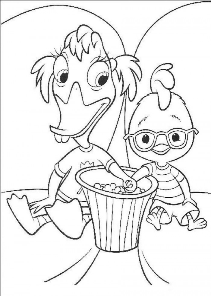 Petit poulet Chicken Little sous un ciel animé