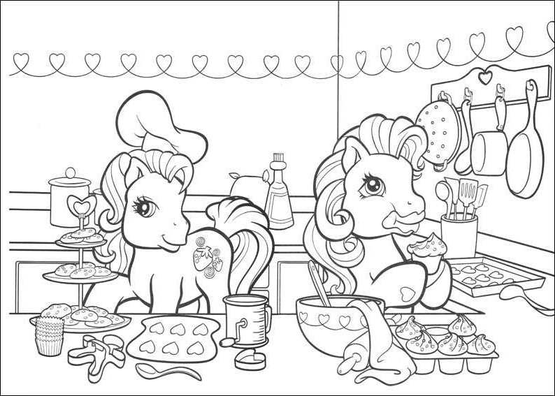 Un poney joyeux se reposant dans un champ fleuri