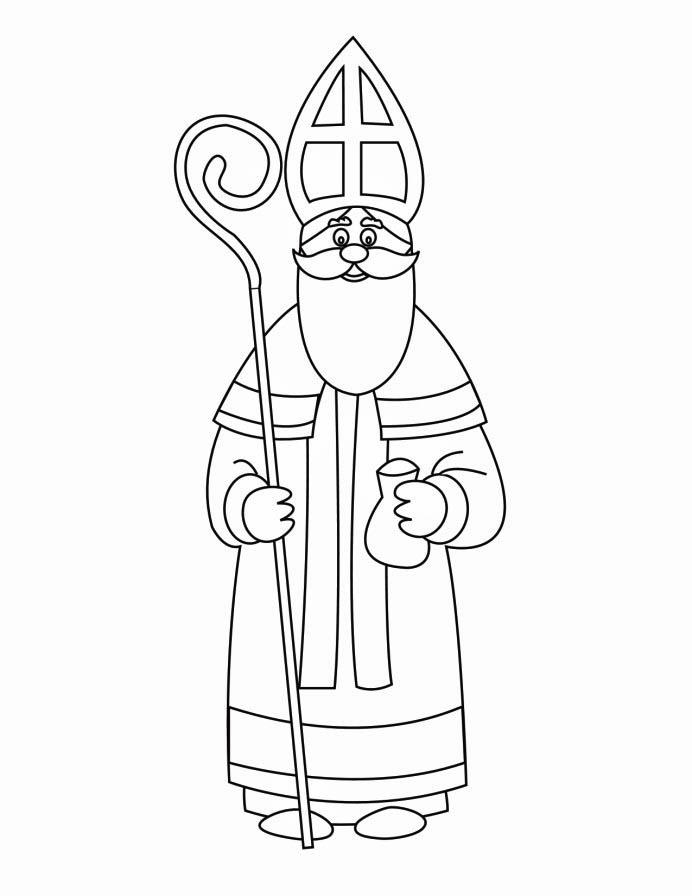 Saint Nicolas avec sa mitre et son bâton pastoral dans un paysage hivernal
