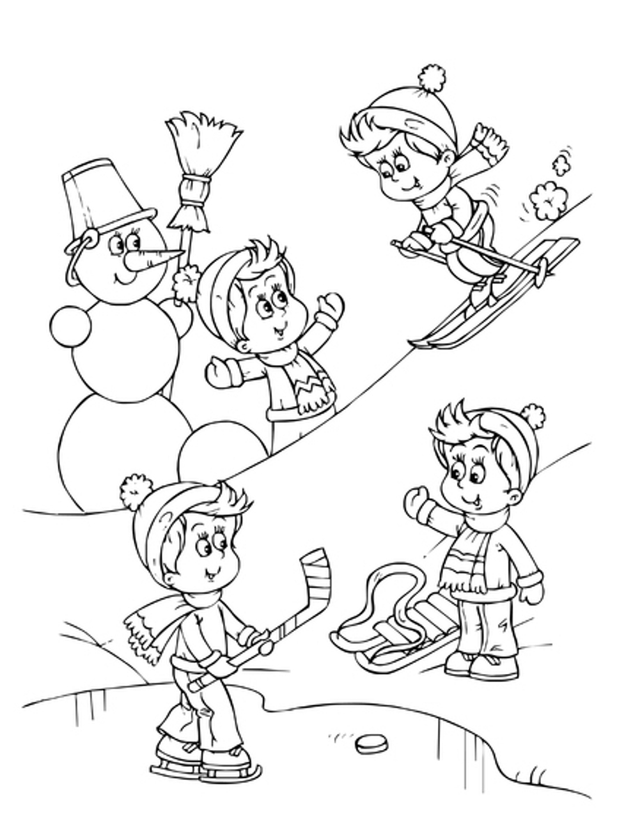 Scène hivernale avec un bonhomme de neige et des sapins enneigés