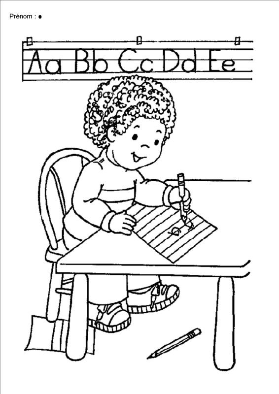 Coloriage d'une salle de classe animée avec des élèves et des objets scolaires