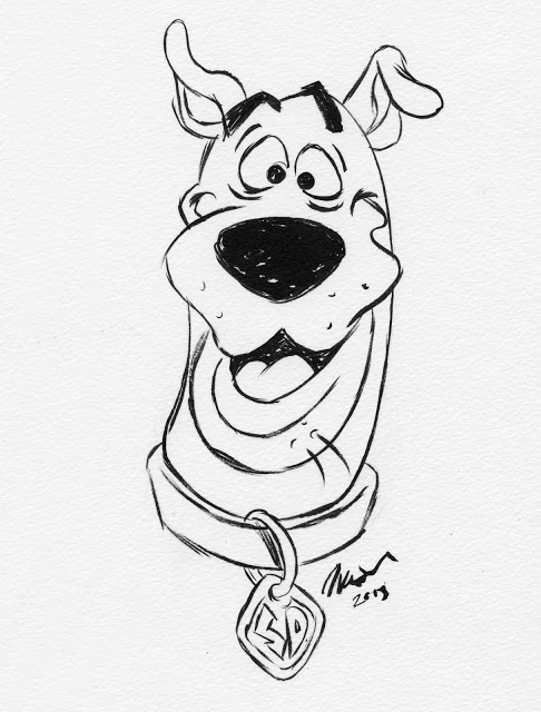 Scooby-Doo et Shaggy en pleine enquête dans un décor mystérieux