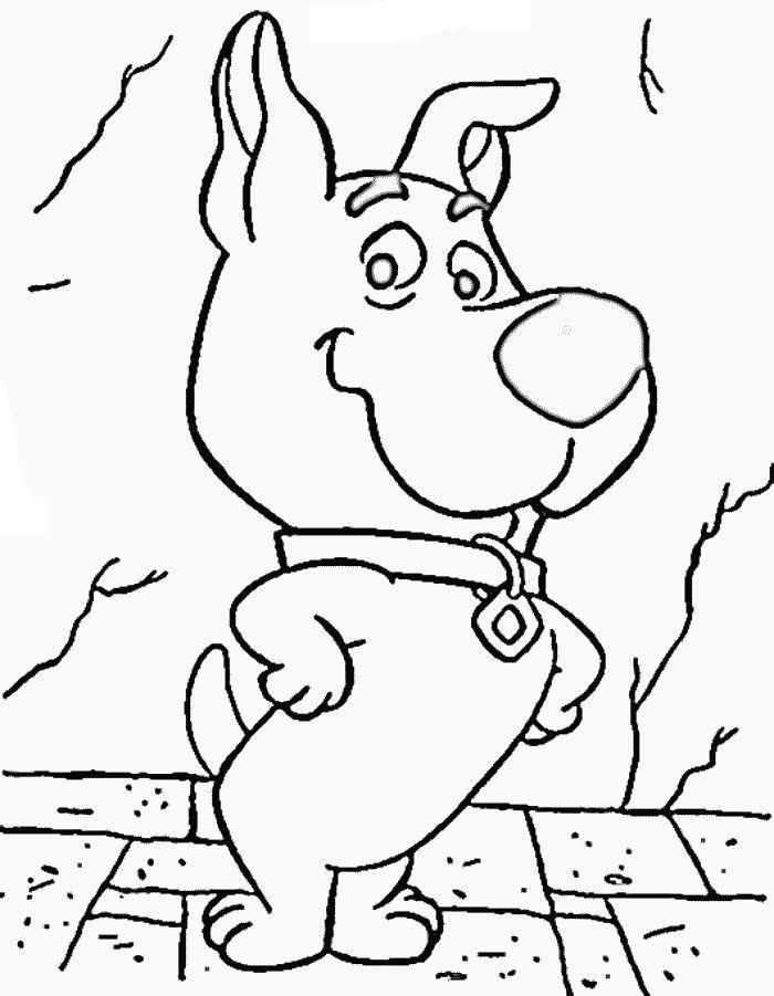 Coloriage de Scooby-Doo en pleine enquête dans un décor mystérieux
