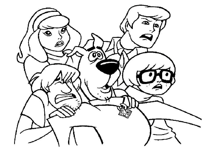 Scooby-Doo en pleine enquête avec ses amis dans un décor mystérieux