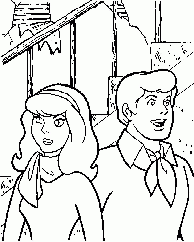 Scooby-Doo et Shaggy en quête d'aventure dans une forêt mystérieuse