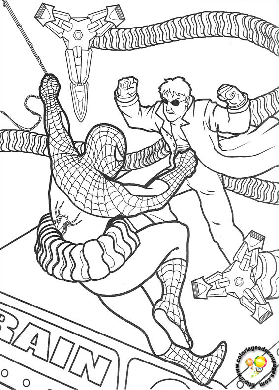 Spiderman en pleine action dans un décor urbain