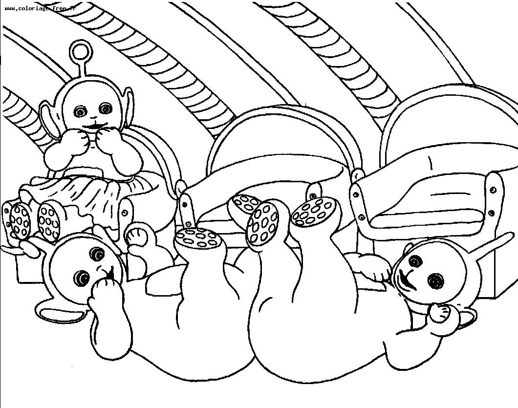 Les Teletubbies s'amusent dans un paysage verdoyant
