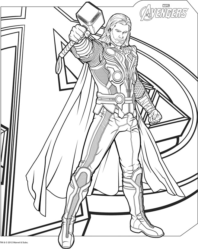 Thor brandissant son marteau dans un paysage dramatique Thor brandissant son marteau dans un paysage dramatique