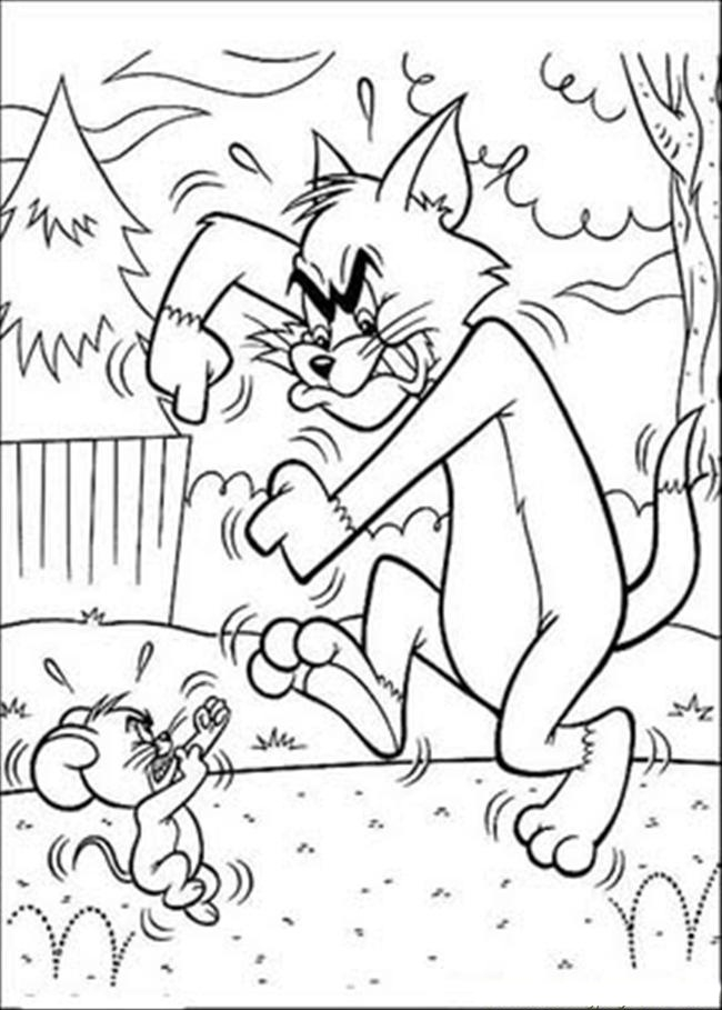 Tom et Jerry jouent dans un décor animé