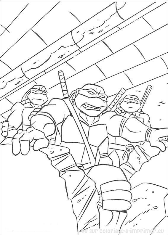 Coloriage des Tortues Ninja en pleine action avec leur décor urbain