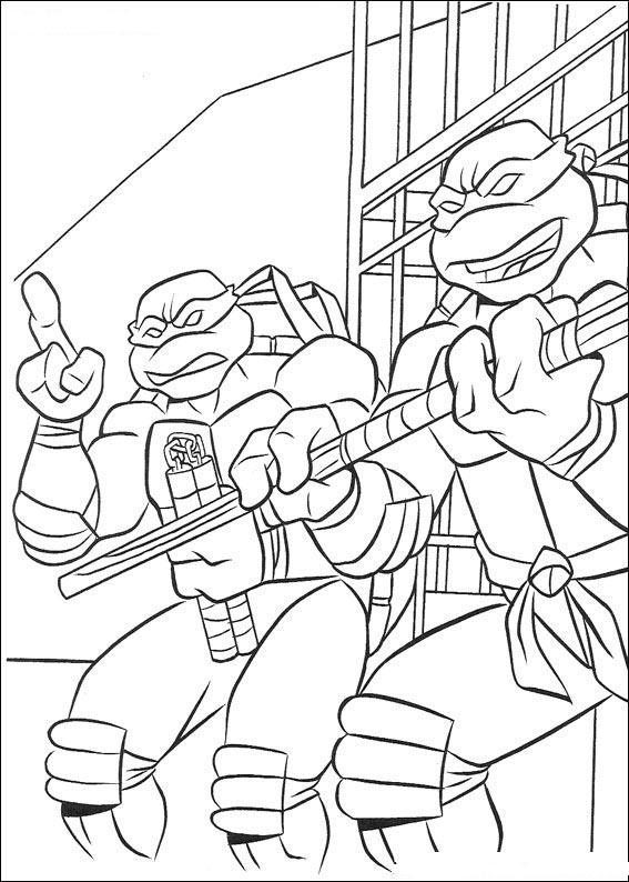 Les tortues Ninja en pleine action dans un décor urbain