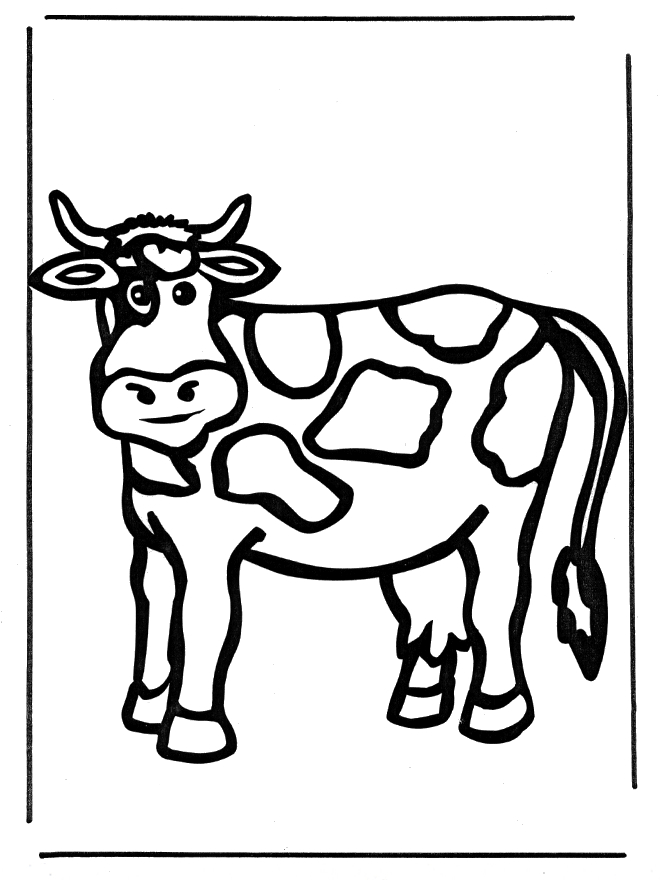 Vache paisible dans un champ verdoyant