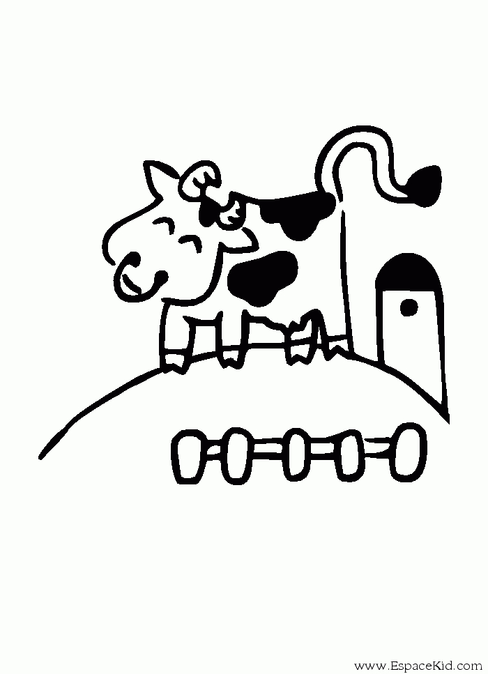 Vache paisible dans un champ verdoyant