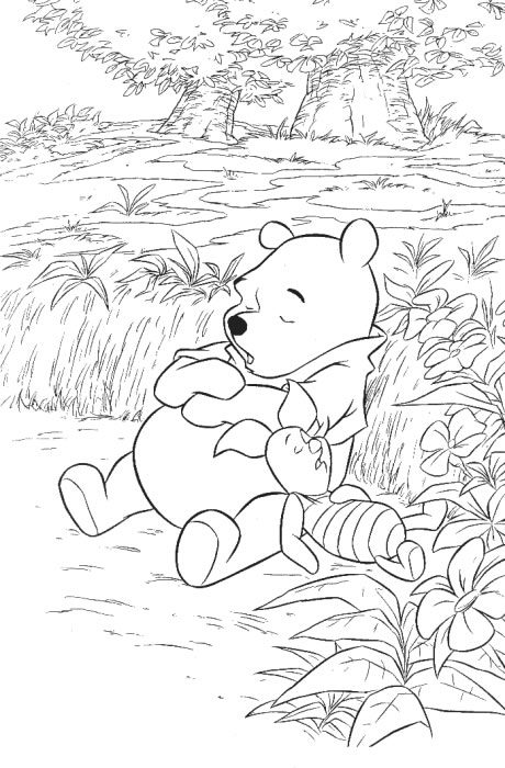 Winnie l'Ourson s'amusant dans un champ fleuri