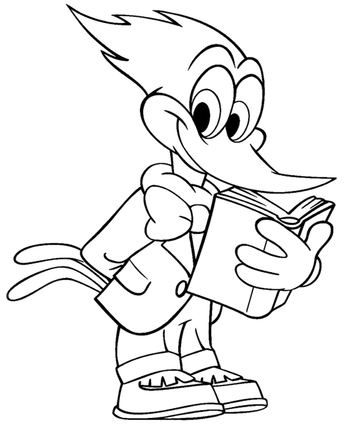 Woody Woodpecker en pleine action dans un décor naturel